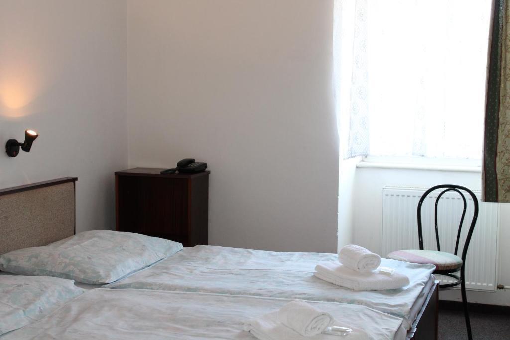 U Ceske Koruny Otel Prag