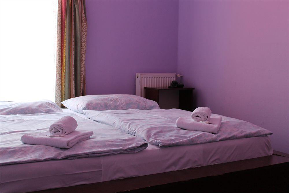 U Ceske Koruny Otel Prag